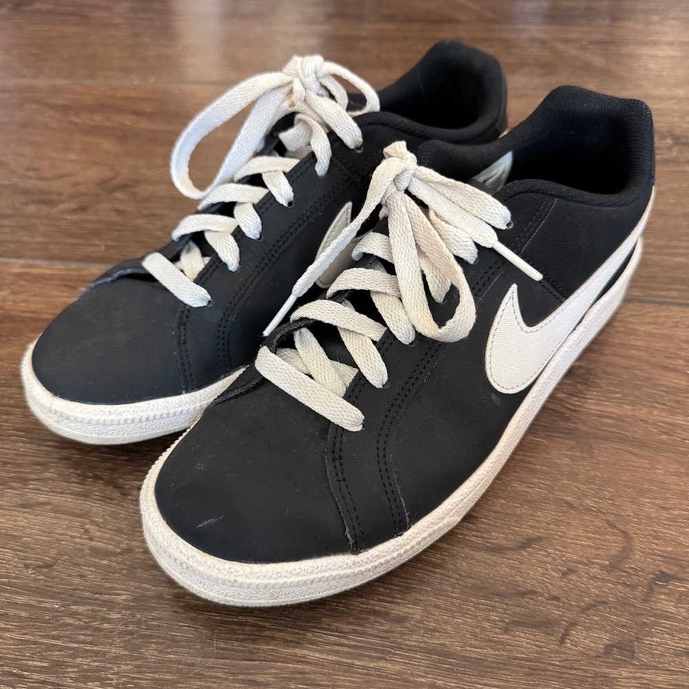 NIKE WOMENS  COURT MAJESTIC BLACK Size 9